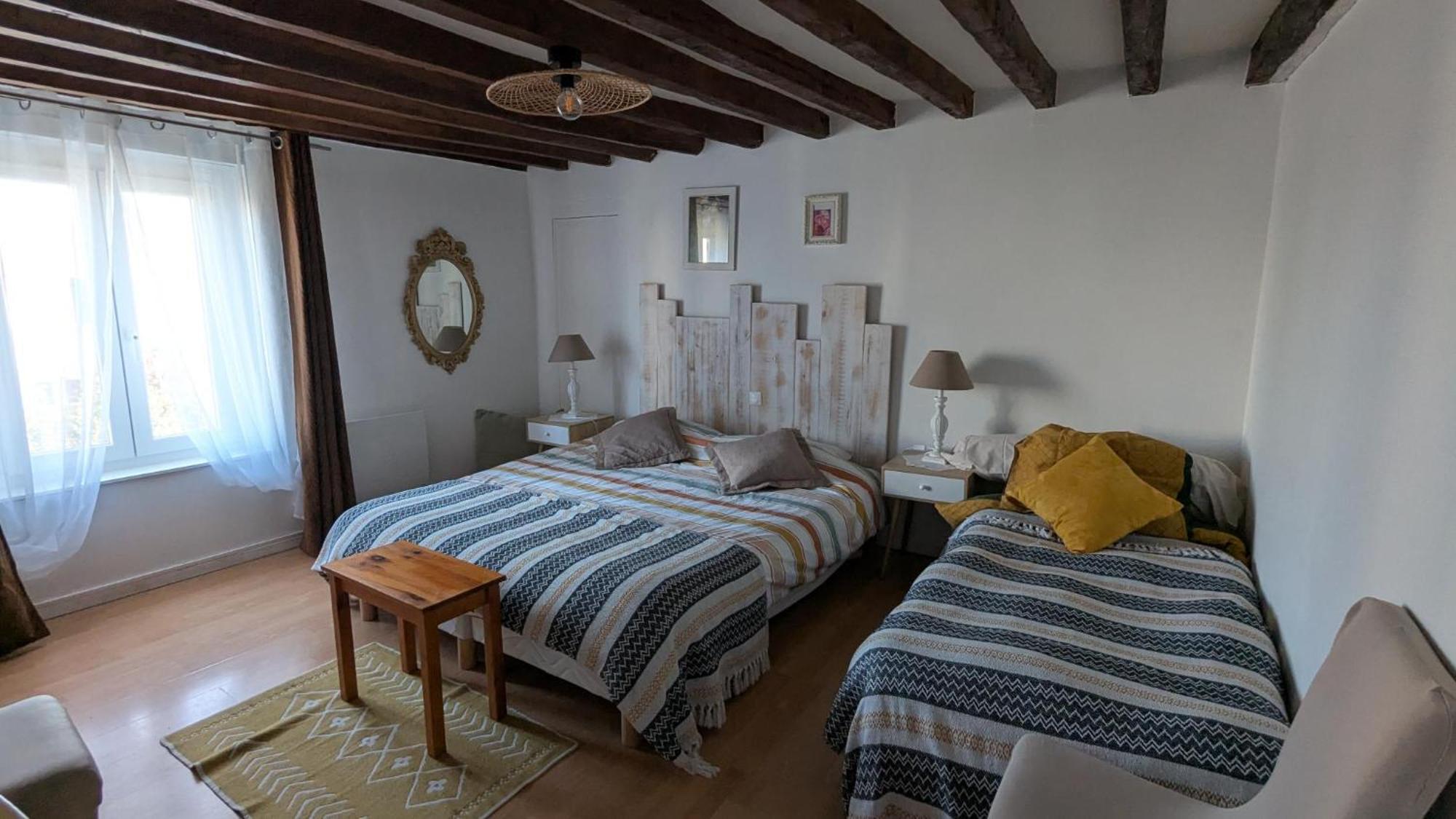 La Briarde Triple Pdj Bed & Breakfast Boissy-le-Chatel Exterior photo